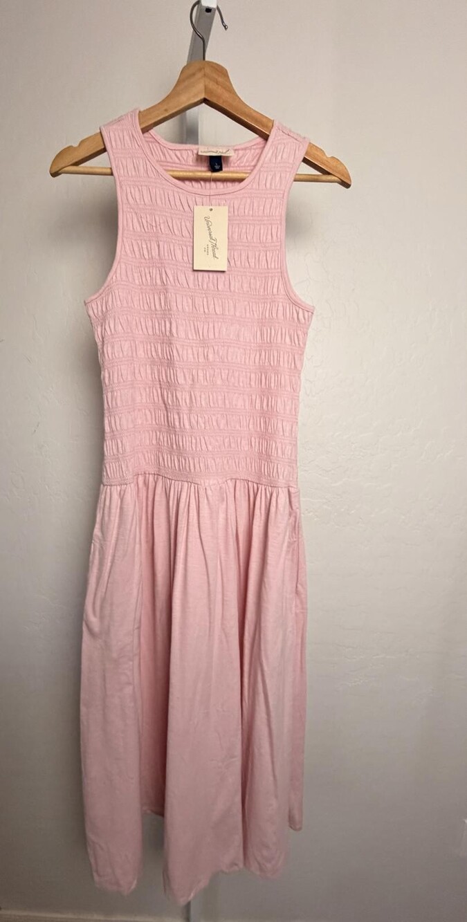 Universal Thread Pink Smocked Sleeveless Midi Dress Large NWT